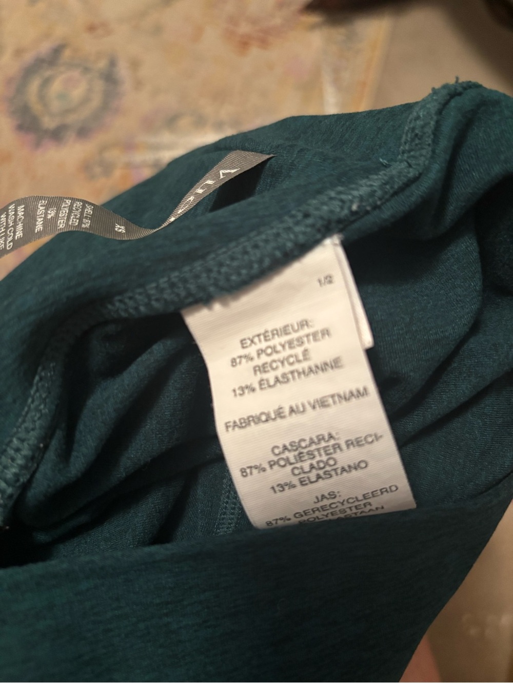 Vuori Clean Elevation Legging Short - Picture 8 of 10